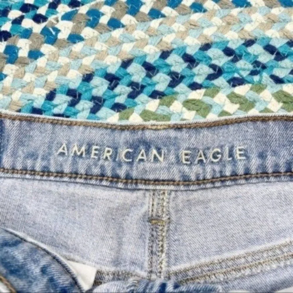 American Eagle‎ Baggy Denim Jean Shorts Size 2 High Waist Light Wash Cut Offs